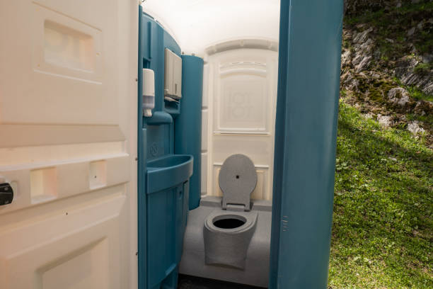 Portable Toilet Options We Offer in Yanceyville, NC